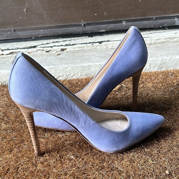 Coach Zoee Suede Lavender Heels Sz 6.5 in Excellent Condition - Picture 6 of 9
